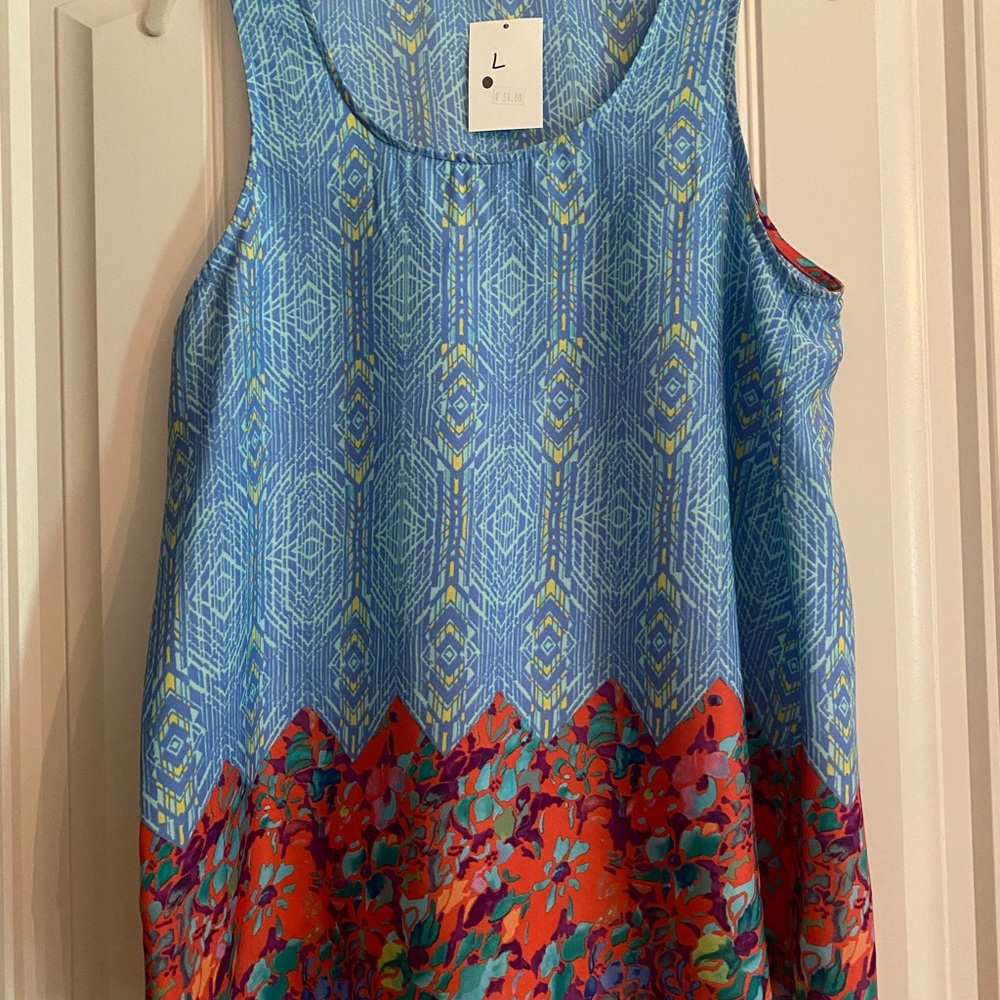 Women’s boutique top.